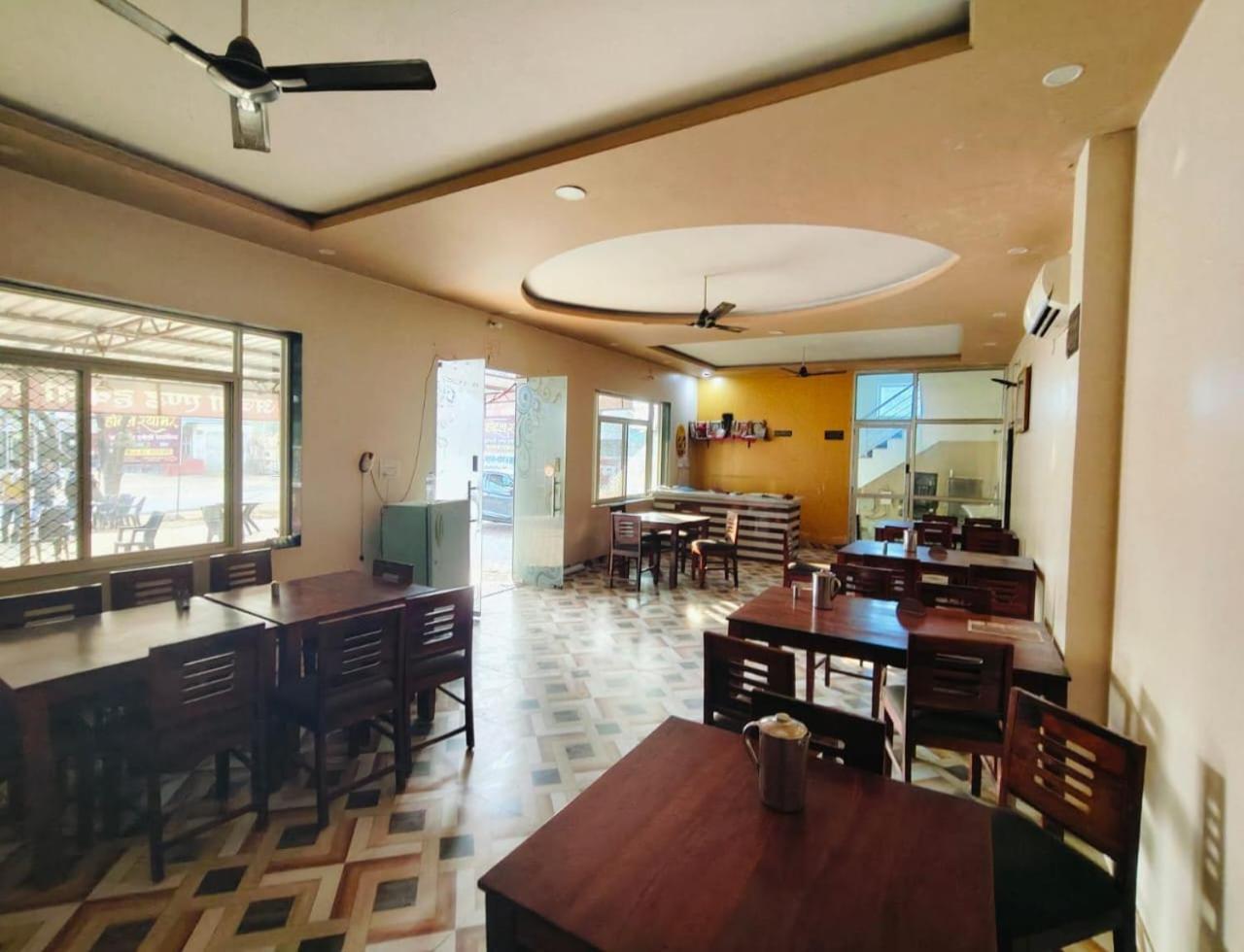 Hotel Natraj Palace جايبور المظهر الخارجي الصورة
